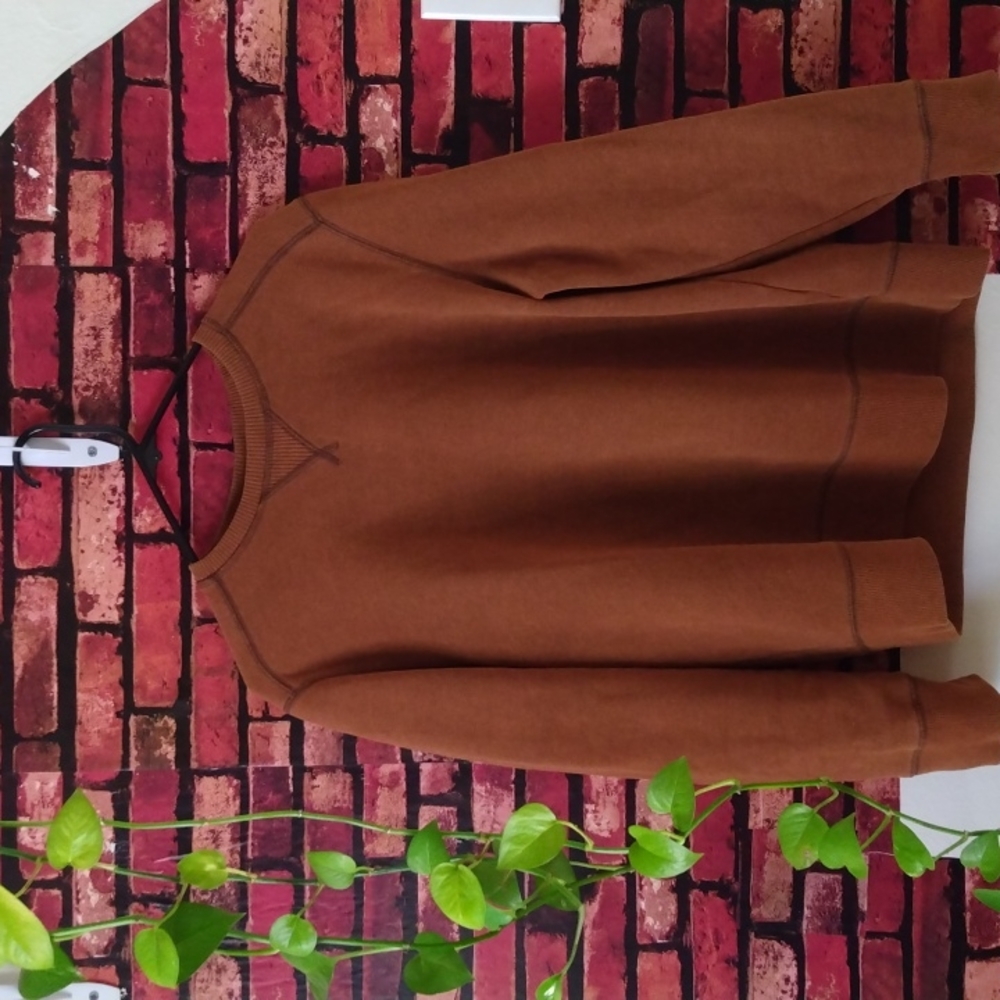 Crew neck